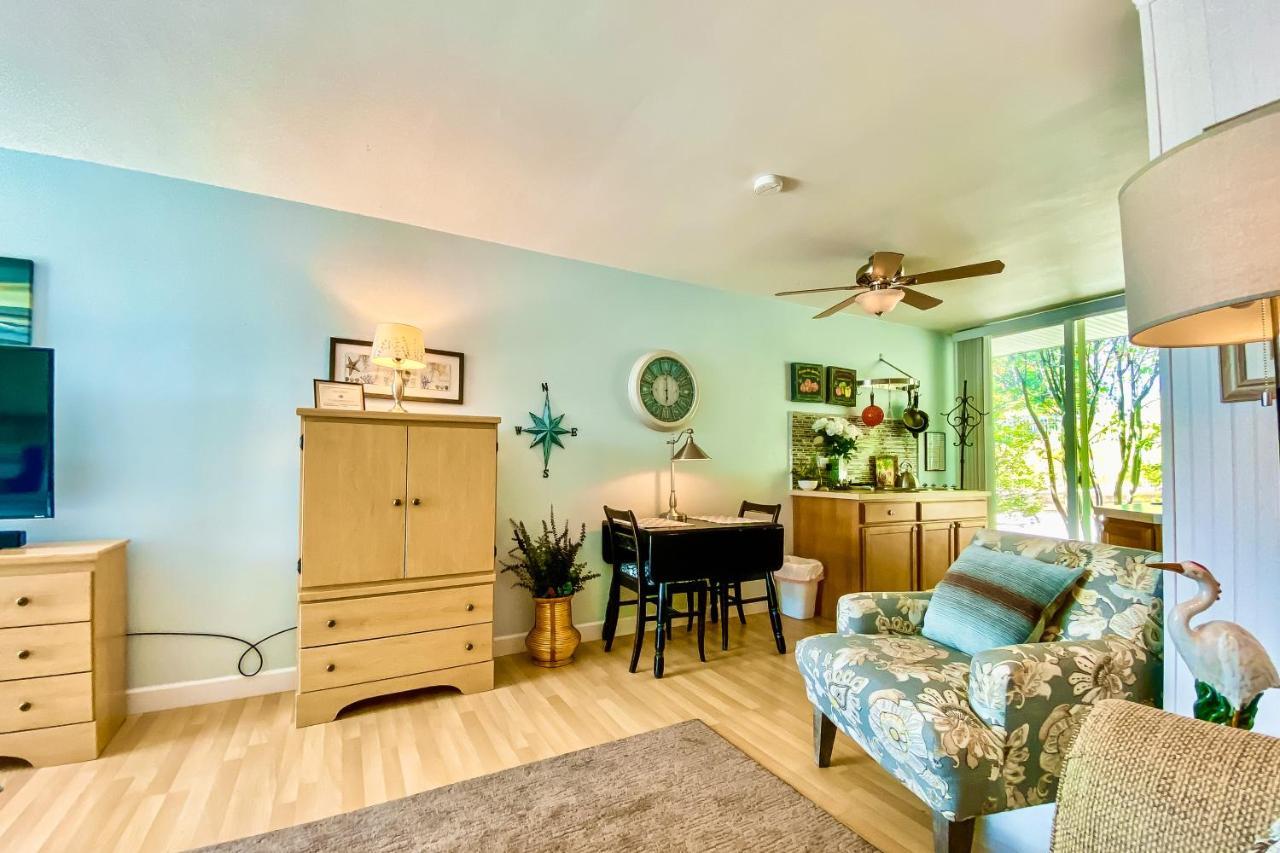 Waterside Suites Saugatuck Eksteriør billede