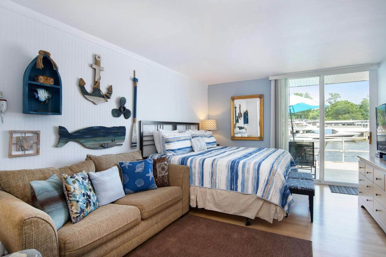 Waterside Suites Saugatuck Eksteriør billede