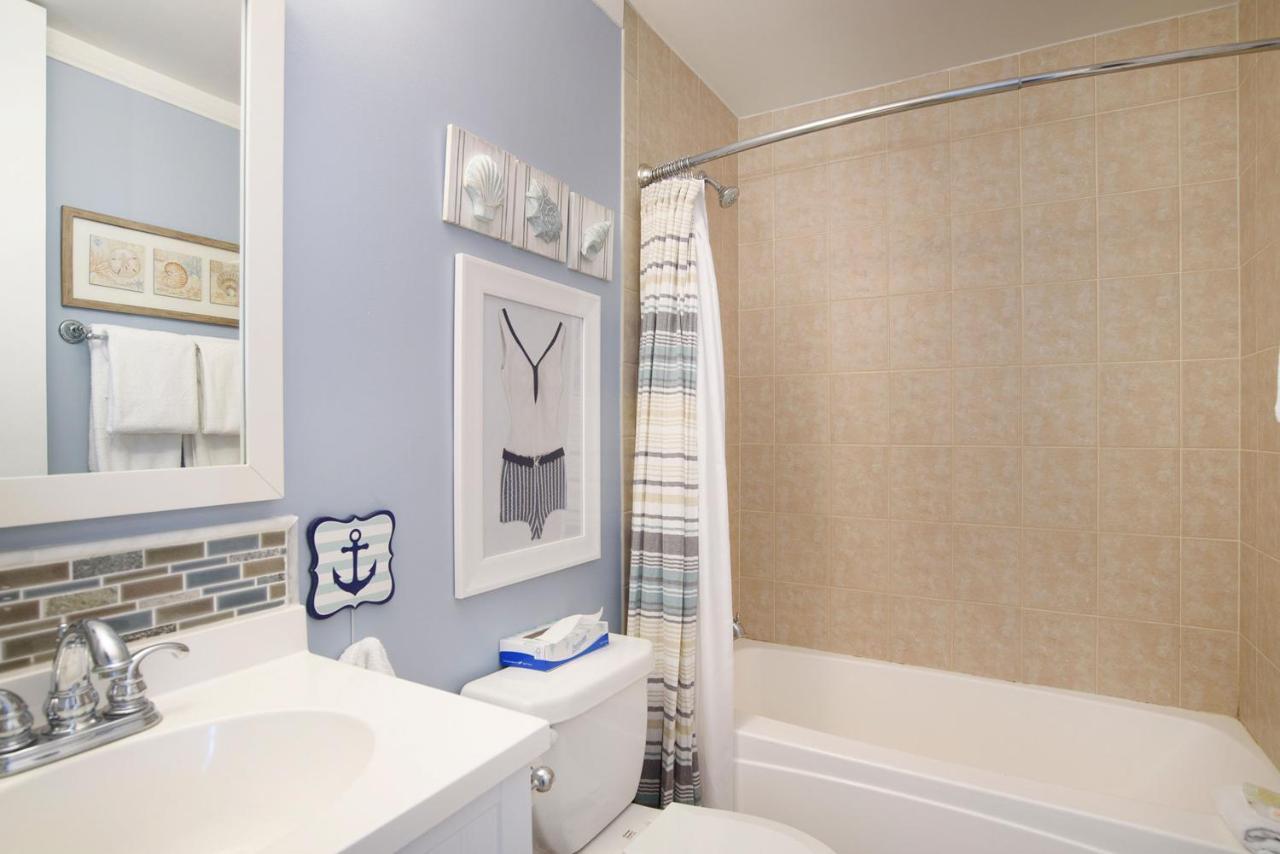 Waterside Suites Saugatuck Eksteriør billede